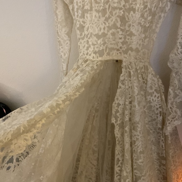 Kathleen Hughes Vintage Lace Dress from the estate of Kathleen Hughes - Picture 4 of 9